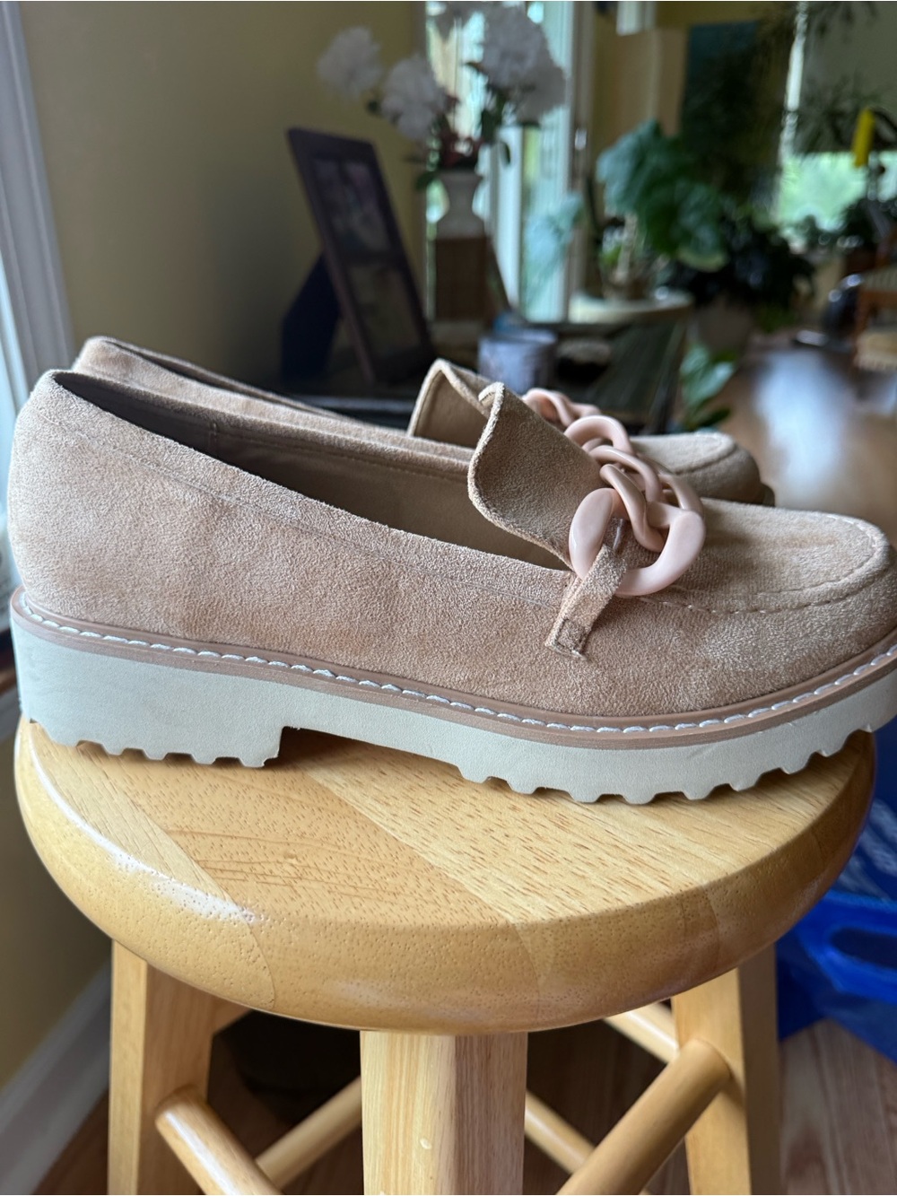 Pierre Dumas Mora-2 Chain Loafers Beige Lug Sole NWOB Women’s 10